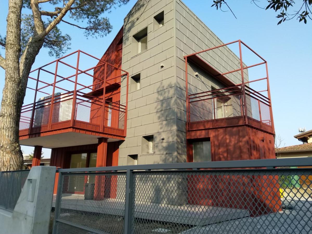 Villa Cisa Con Yacuzzi ลินญาโน ซับเบียโดโร ภายนอก รูปภาพ