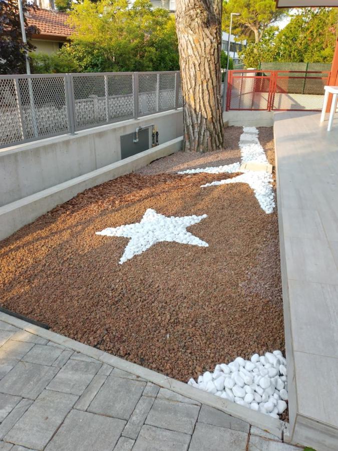 Villa Cisa Con Yacuzzi ลินญาโน ซับเบียโดโร ภายนอก รูปภาพ