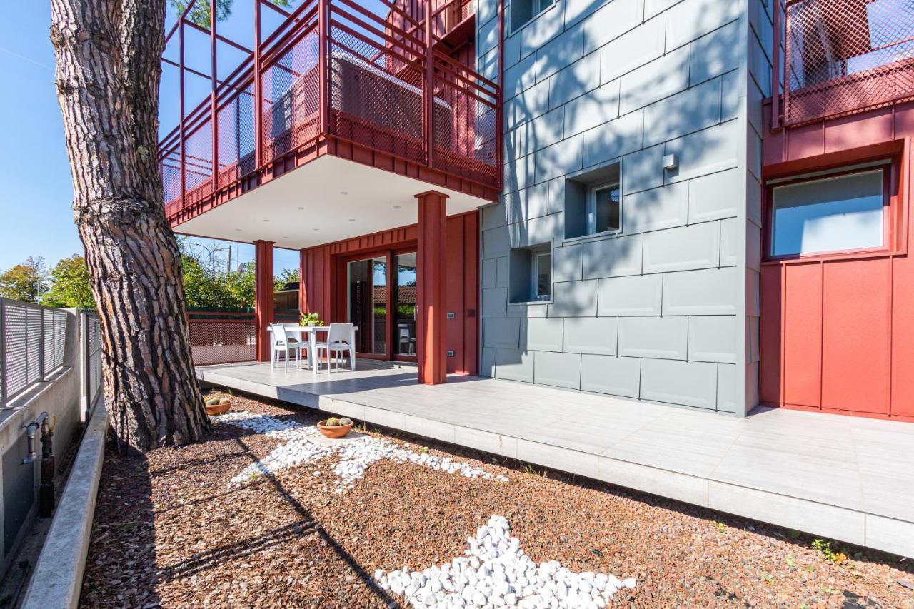 Villa Cisa Con Yacuzzi ลินญาโน ซับเบียโดโร ภายนอก รูปภาพ