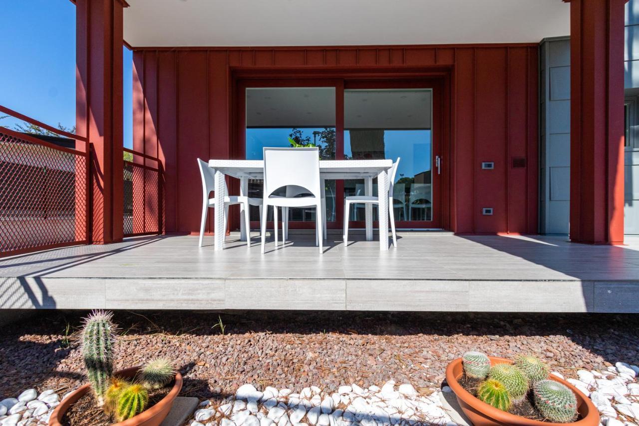 Villa Cisa Con Yacuzzi ลินญาโน ซับเบียโดโร ภายนอก รูปภาพ