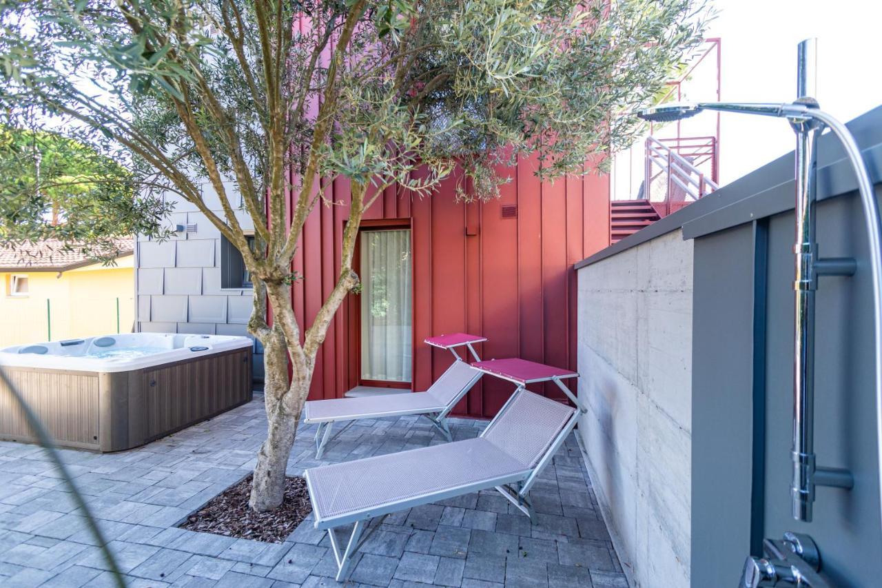 Villa Cisa Con Yacuzzi ลินญาโน ซับเบียโดโร ภายนอก รูปภาพ